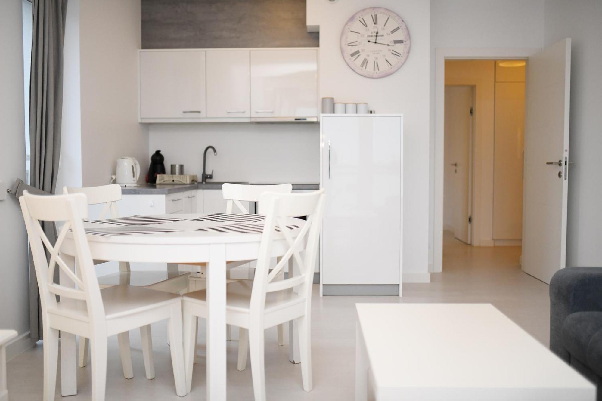 Apartamenty Navigator-Port View 코워브제크 외부 사진